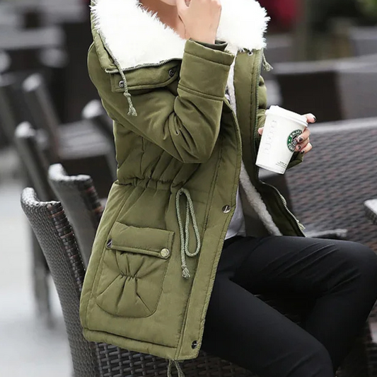 MonAmi - Parka Winterjacke Damen - Gefütterte Jacke mit Kapuze und großen Taschen